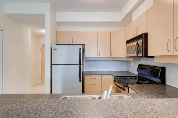 Kitchen - 203-3151 Connaught Crescent, North Vancouver  