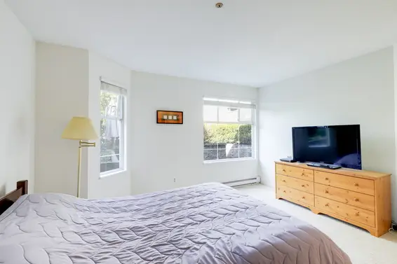 Master Bedroom - 308-1000 Bowron Court, North Vancouver  
