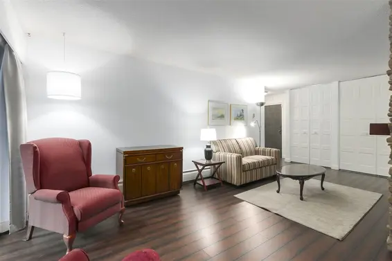 111 2620 Fromme Road, North Vancouver  
