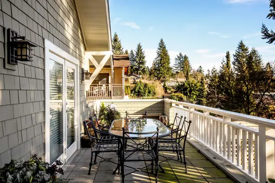 Large deck with City Views  