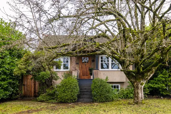 338 East 14th Street, North Vancouver For Sale - image 39