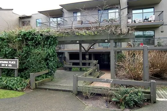 204-251 West 4th Street, North Vancouver