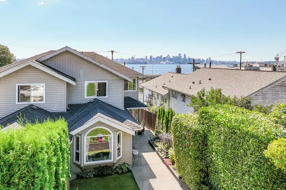 407 East 1st Street, North Vancouver For Sale - image 1