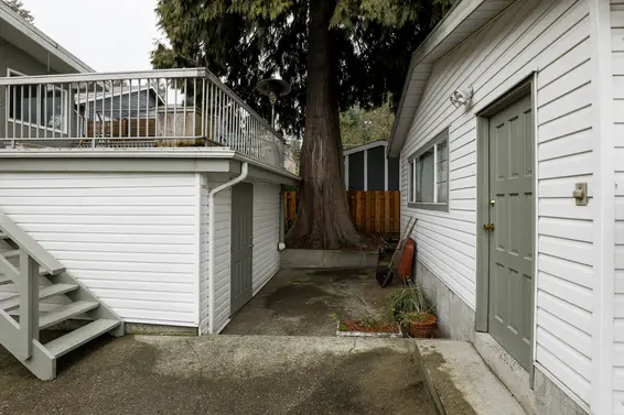 Yard - 2730 Eastern Avenue, North Vancouver  