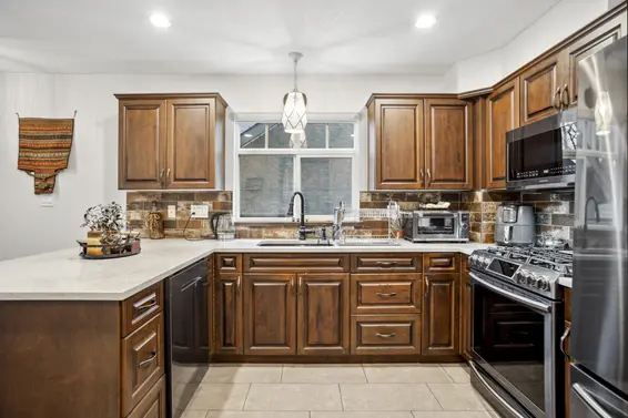 302 East 6th Street, North Vancouver For Sale - image 11