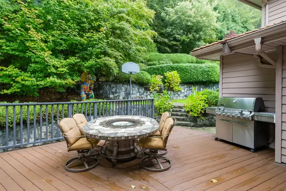 Backyard - 998 Dempsey Road, North Vancouver  