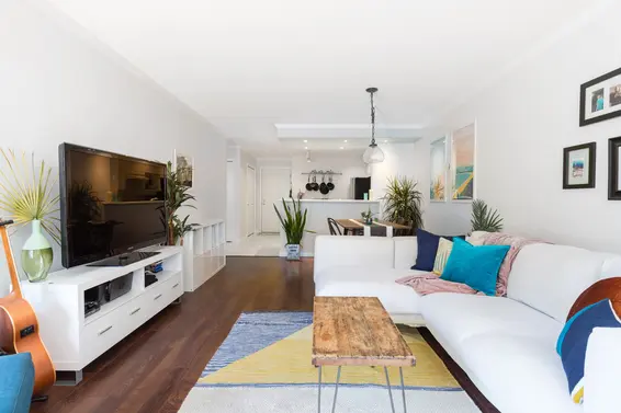 Living Room - 506-1500 Ostler Court, North Vancouver  