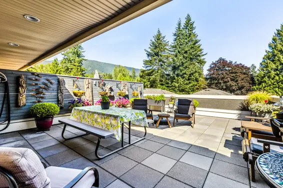 303 3750 Edgemont Boulevard, North Vancouver For Sale - image 1