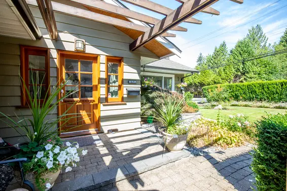 1335 Ridgewood Drive, North Vancouver For Sale - image 2