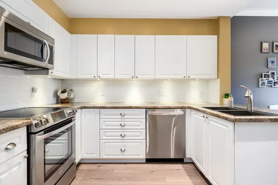 kitchen - 113 3600 Windcrest Drive, North Vancouver  