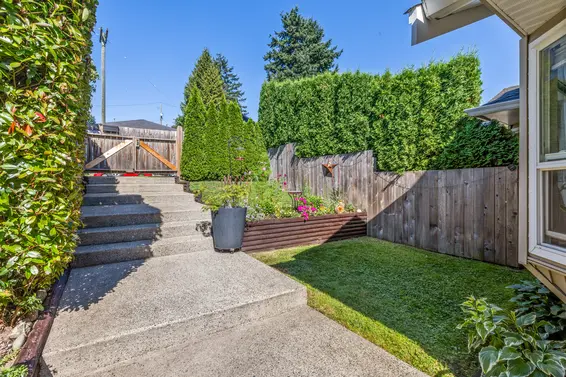407 East 1st Street, North Vancouver For Sale - image 53