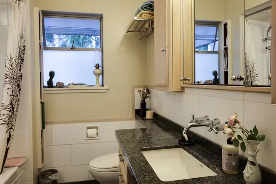 611 East Windsor Road, North Vancouver For Sale - image 14