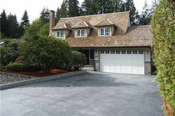 895 Strathaven Drive, North Vancouver