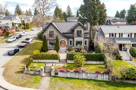 768 Grand Boulevard, North Vancouver