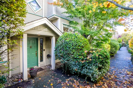 Front entrance - 3 229 East 8th Street, North Vancouver  