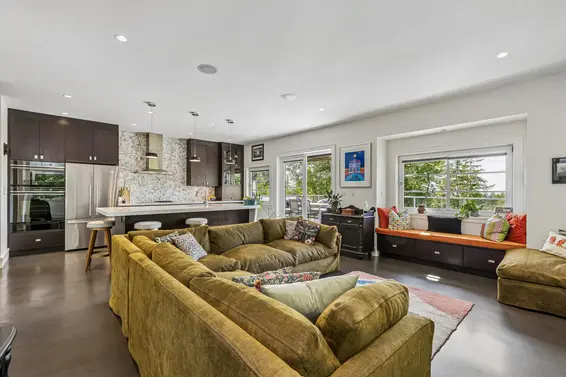4041 Prospect Road, North Vancouver For Sale - image 2