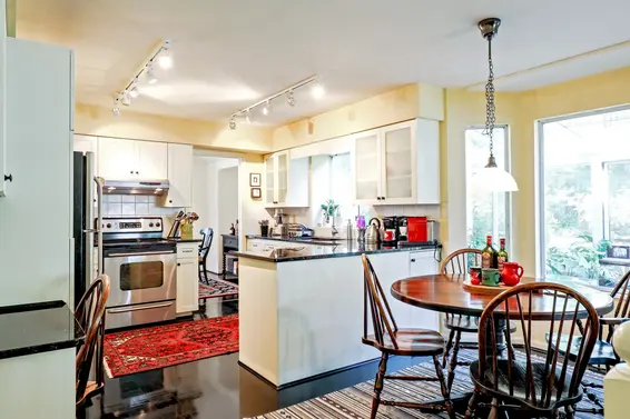 Eating Area - 4008 Deane Place, North Vancouver  