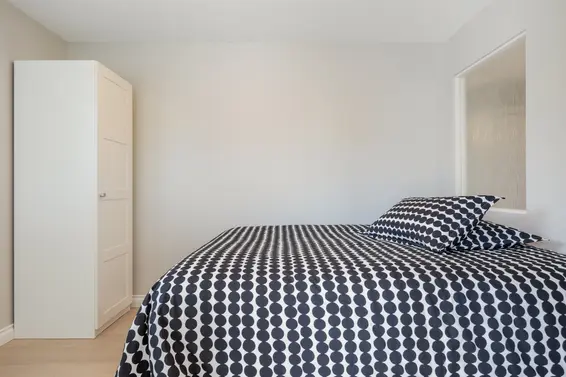 201 1523 Bowser Avenue, North Vancouver For Sale - image 18