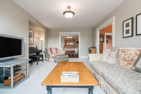 424 East Keith Road, North Vancouver For Sale - image 11