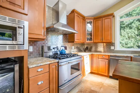 2420 West Keith Road, North Vancouver For Sale - image 3