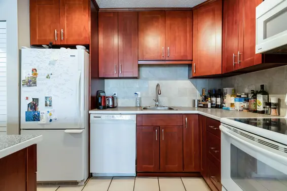 312 236 West 2nd Street, North Vancouver For Sale - image 9