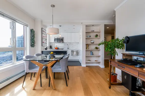 1205 121 West 15th Street, North Vancouver For Sale - image 1