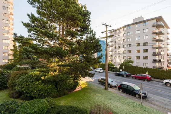 202 1341 Clyde Avenue, North Vancouver For Sale - image 27