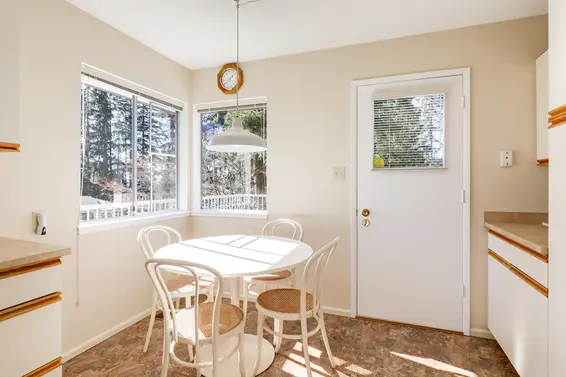Eating Area - 1984 Hyannis Drive, North Vancouver  