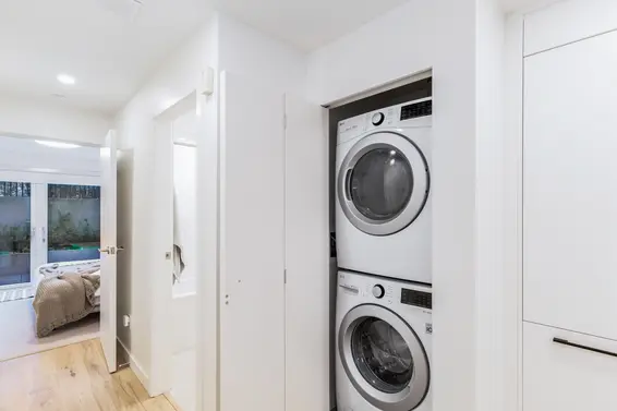 Laundry - 107 649 East 3rd Street  