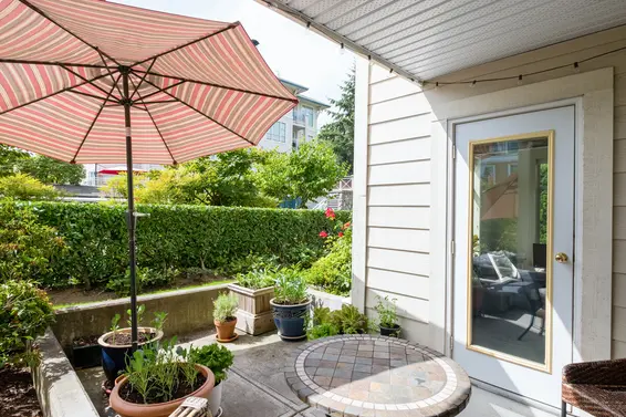 104 3625 Windcrest Drive, North Vancouver