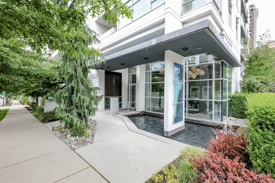 703 - 158 West 13th Street, North Vancouver