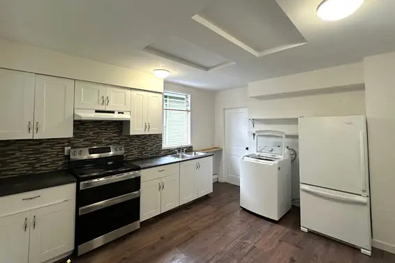 164 East 10th Street, North Vancouver For Sale - image 14