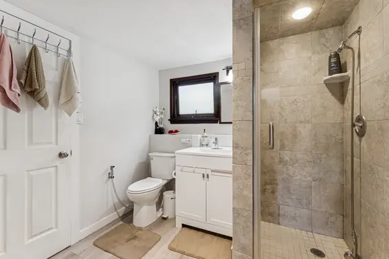 430 West Kings Road, North Vancouver For Sale - image 23