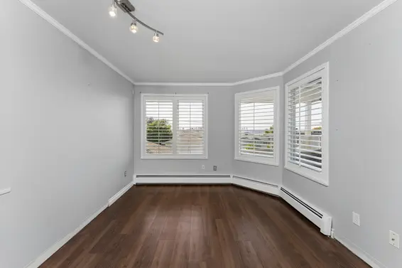 2 221 West 6th Street, North Vancouver For Sale - image 29