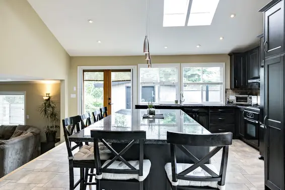 Kitchen - 2400 Weymouth Place, North Vancouver  
