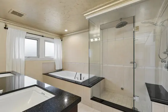 418 East 13th Street, North Vancouver For Sale - image 30