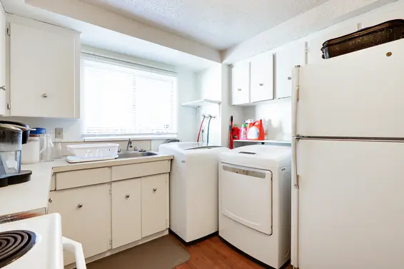 Kitchen - 926 East 29th Street, North Vancouver  