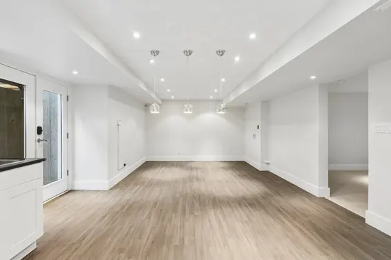 3476 Wellington Crescent, North Vancouver For Sale - image 46