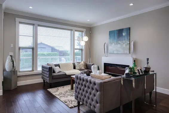 3500 Carnarvon Avenue, North Vancouver For Sale - image 3
