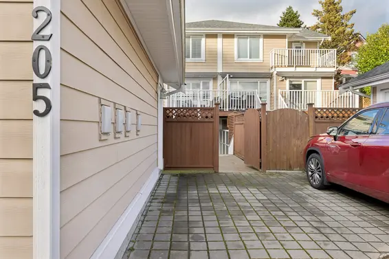 205 East 18th Street, North Vancouver For Sale - image 42