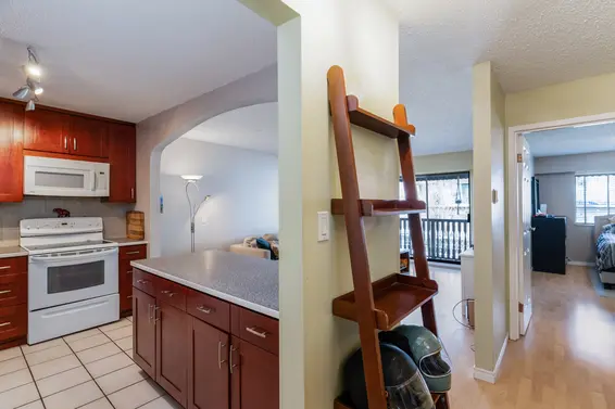 312 236 West 2nd Street, North Vancouver For Sale - image 11
