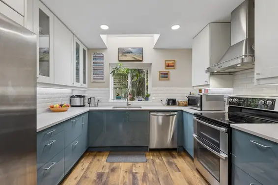 7 240 East Keith Road, North Vancouver For Sale - image 18