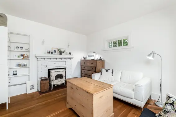 338 East 14th Street, North Vancouver For Sale - image 10