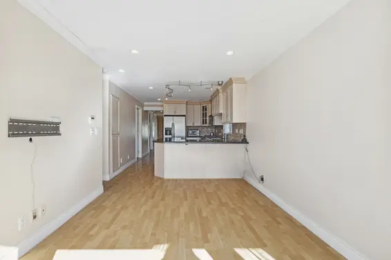 255 East 21st Street, North Vancouver For Sale - image 21