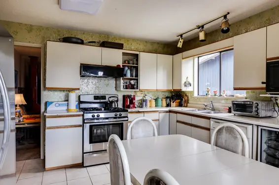 3803 Regent Avenue, North Vancouver For Sale - image 6