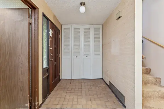 1494 Ross Road, North Vancouver For Sale - image 29