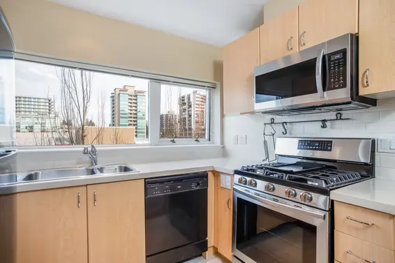 404 120 West 16th Street, North Vancouver For Sale - image 7