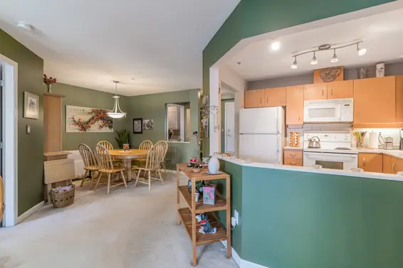 312 108 West Esplanade, North Vancouver For Sale - image 8