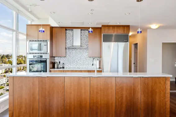 Kitchen | 2303-188 East Esplanade, North Vancouver  