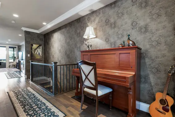 341 East 14th Street, North Vancouver For Sale - image 9